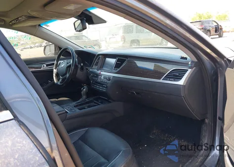 2016 Hyundai Genesis 3.8 z USA, uszkodzony, nr VIN KMHGN4JE2GU126425